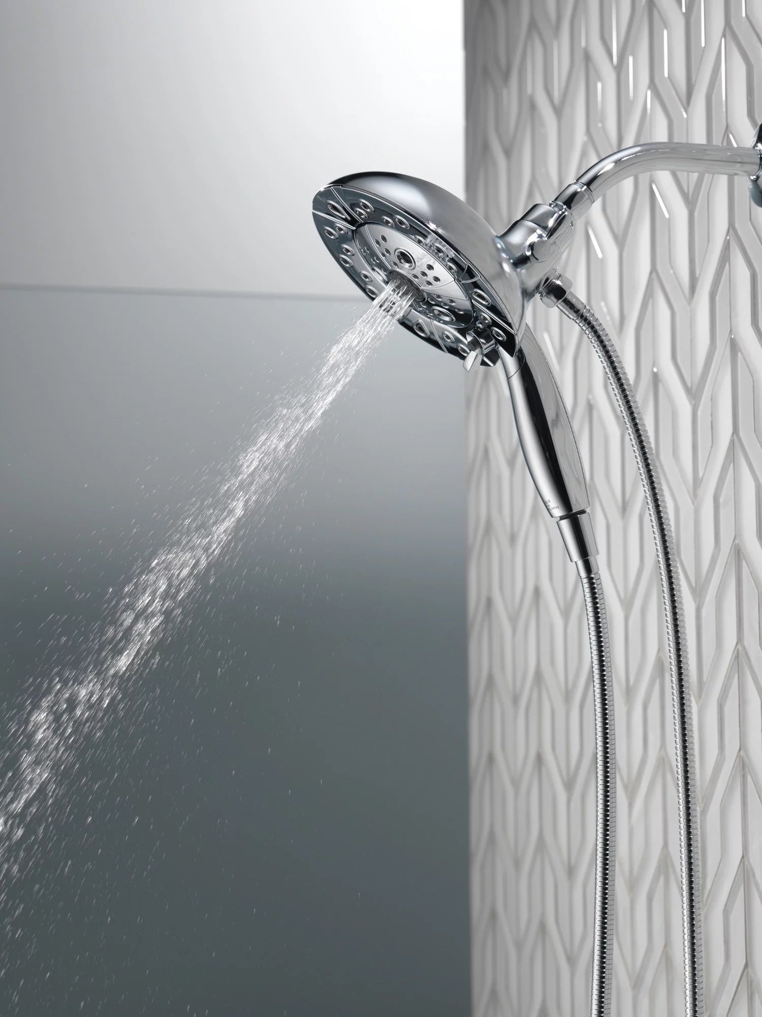 5-Spray Hand Shower and Shower Head Combo in Chrome L5559