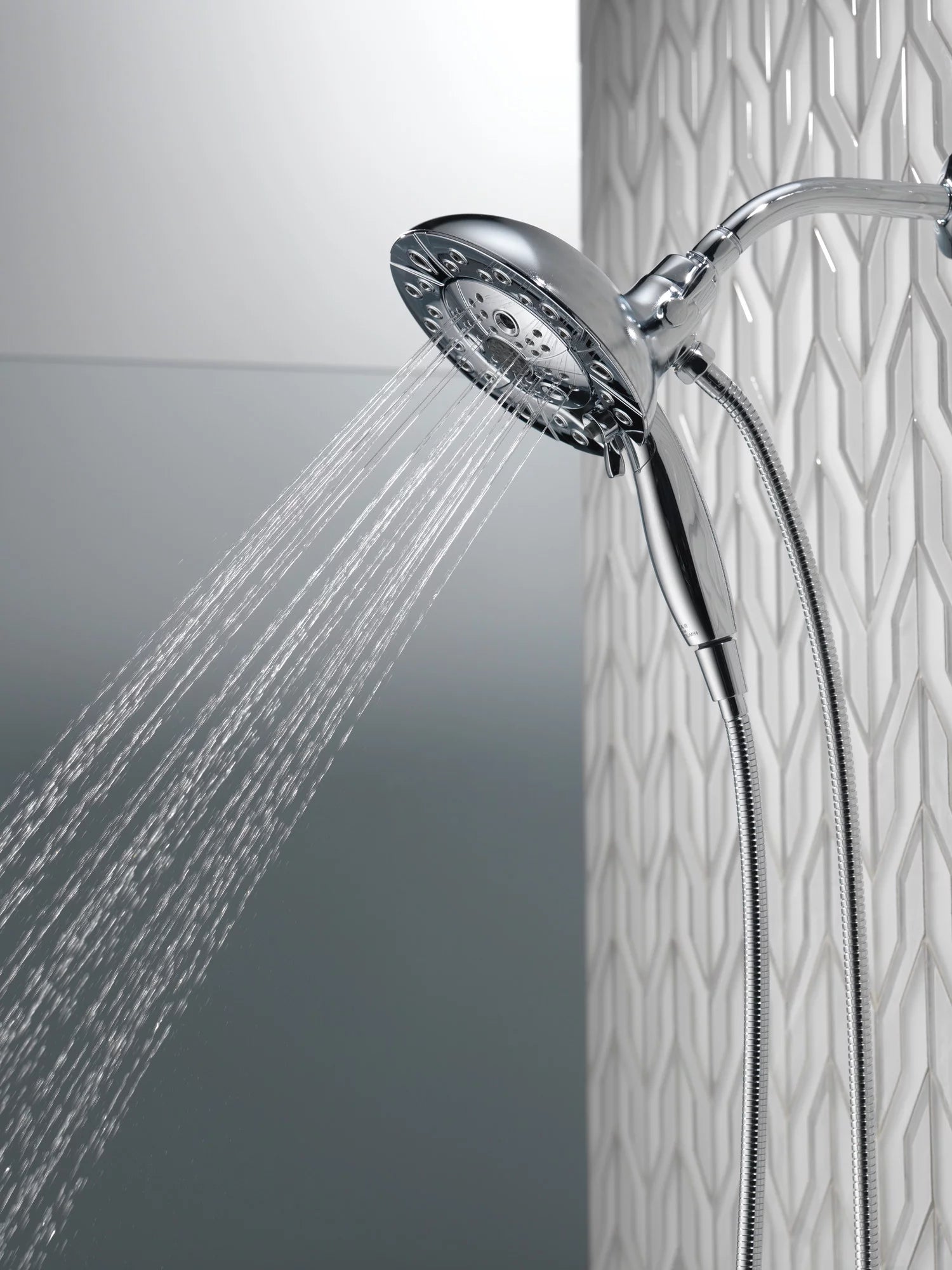 5-Spray Hand Shower and Shower Head Combo in Chrome L5559