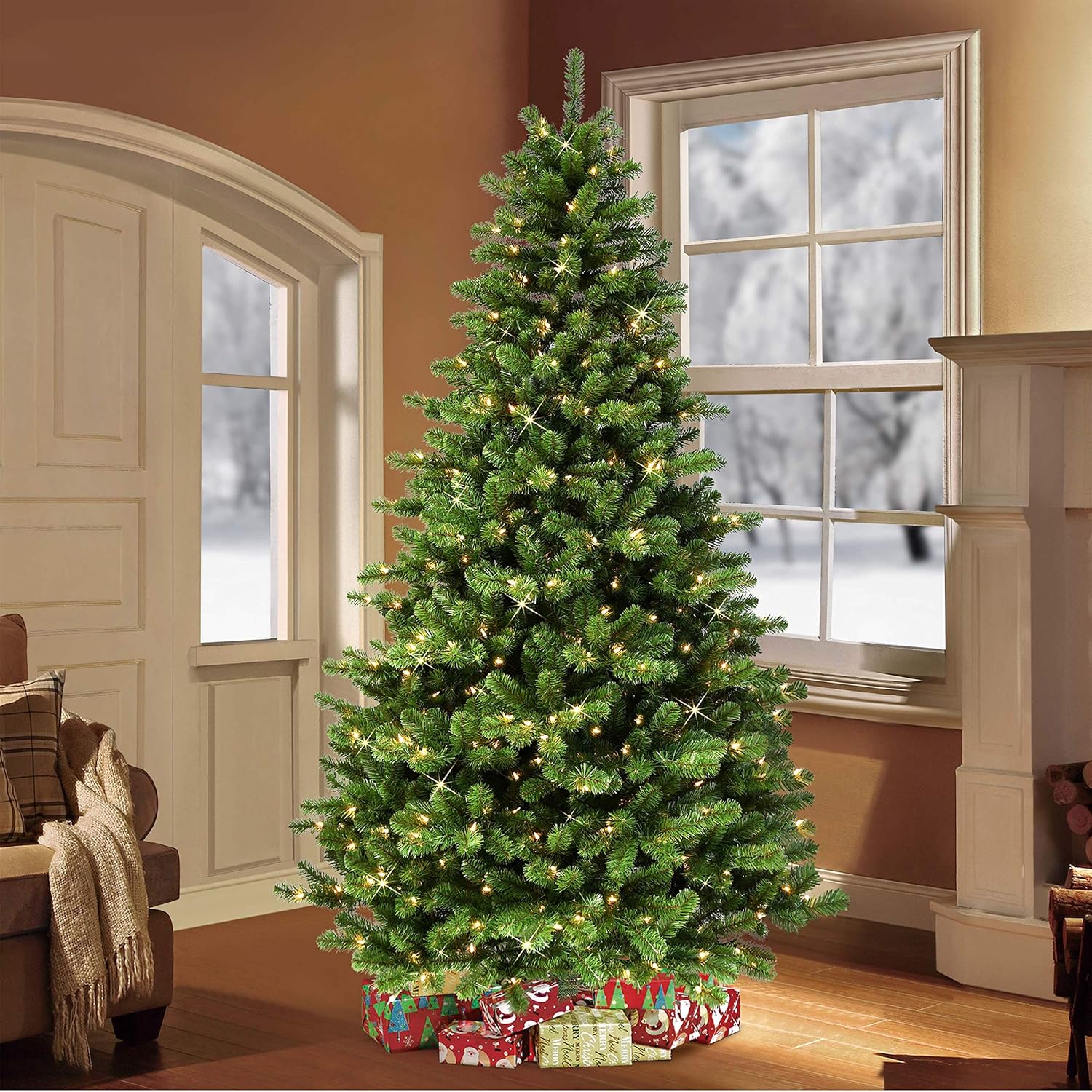 7.5 ft Pre-Lit Artificial Christmas Tree with Clear Incandescent Lights K59578