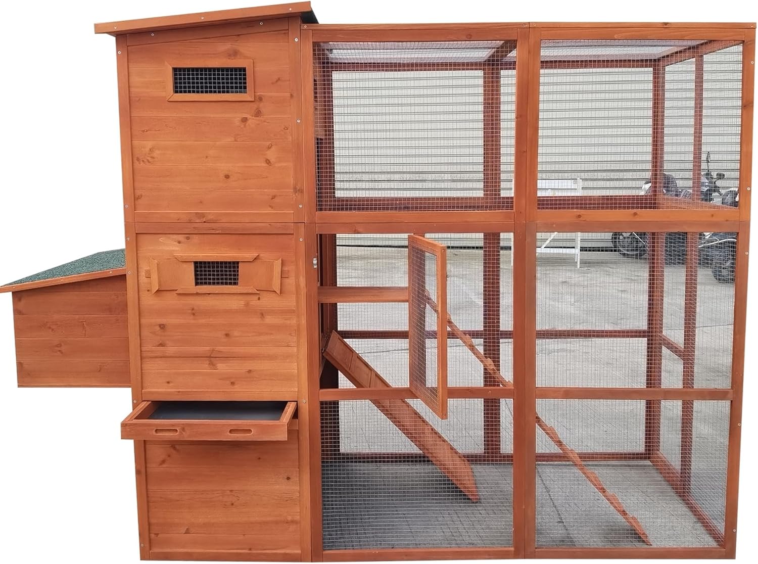 Large Backyard Wood Chicken Coop with Nesting Box & Run J685