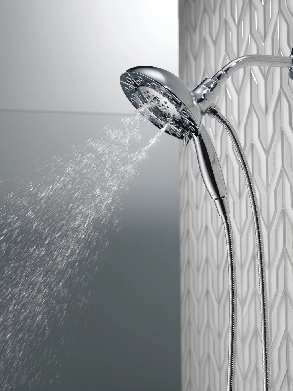 5-Spray Hand Shower and Shower Head Combo in Chrome L5559
