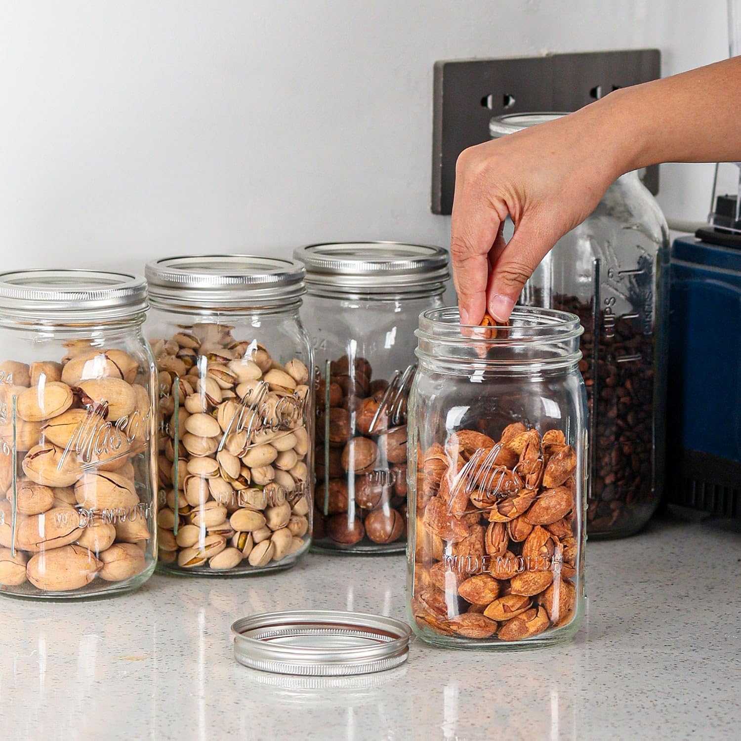 Wide Mouth Mason Jars 32 oz - 12 Pack with Airtight Lids and Bands Y1939