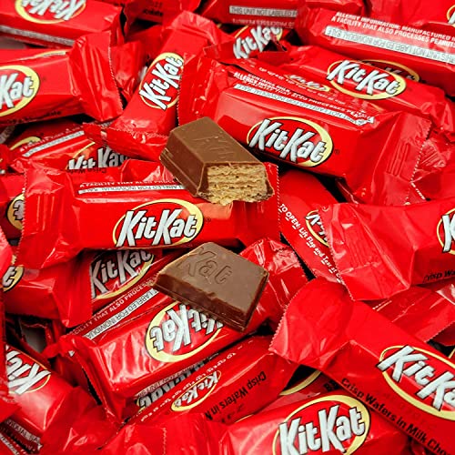 Red Crisp Wafers Milk Chocolate Candy Bars, Individually Wrapped, 4 Pound R83832