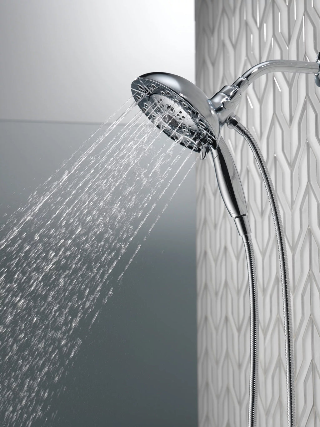 5-Spray Hand Shower and Shower Head Combo in Chrome L5559