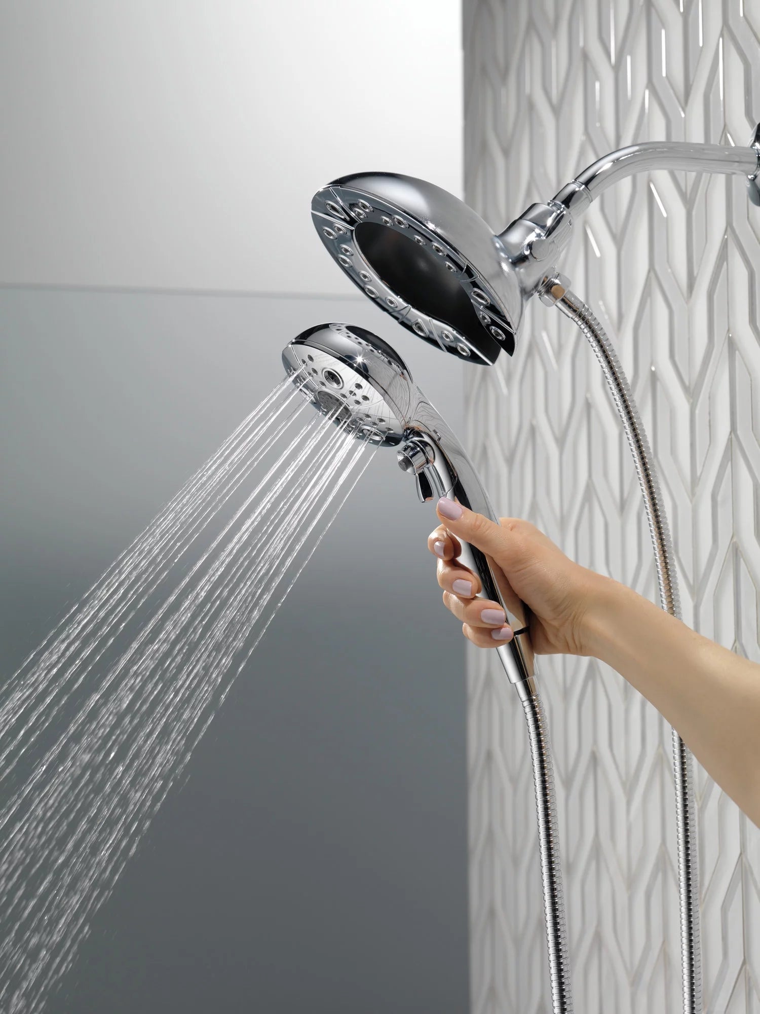 5-Spray Hand Shower and Shower Head Combo in Chrome L5559
