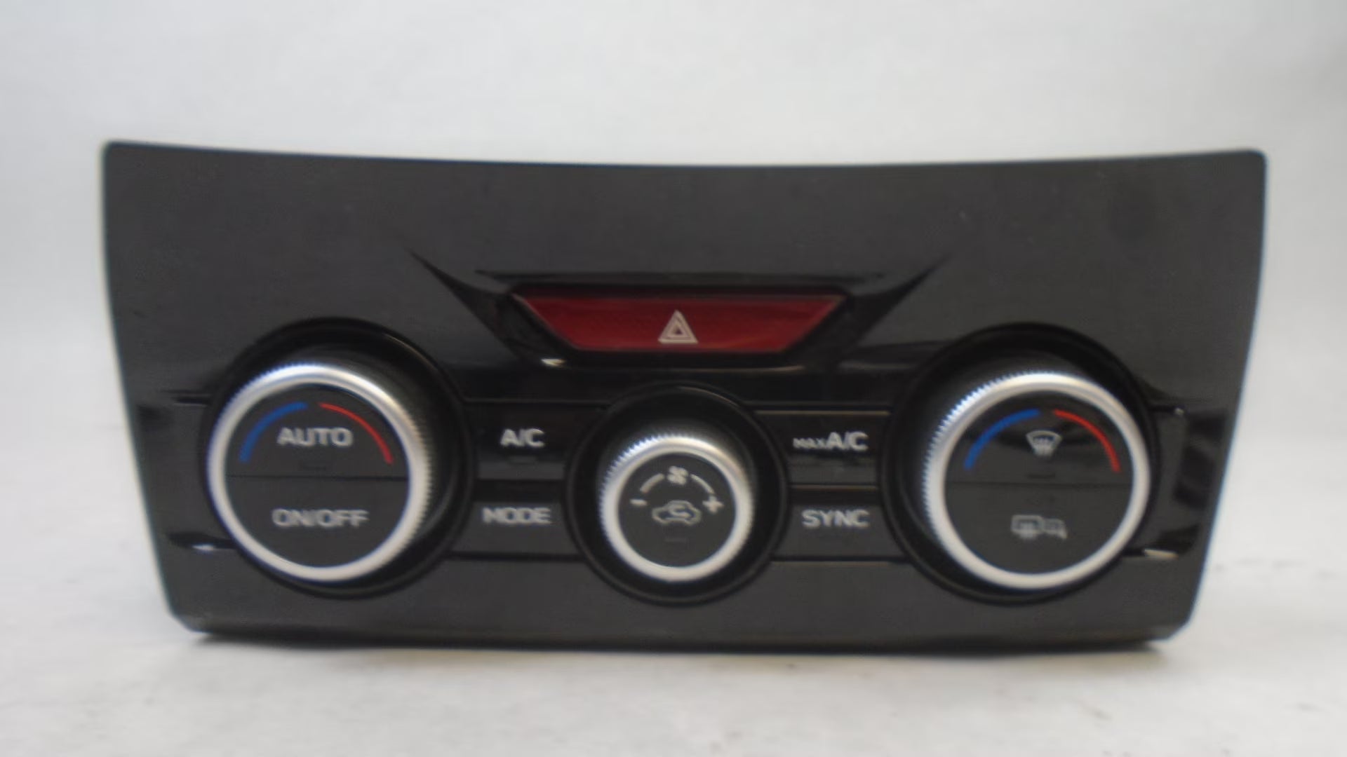 Pre-Owned 2019 2020 2021 Subaru Forester Heater AC Temperature Controller OEM LKQ (Good)